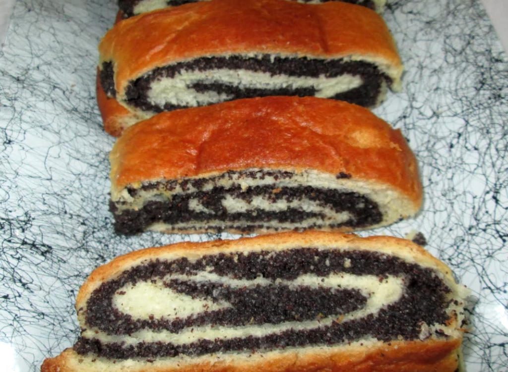 Nasečena makovnjača